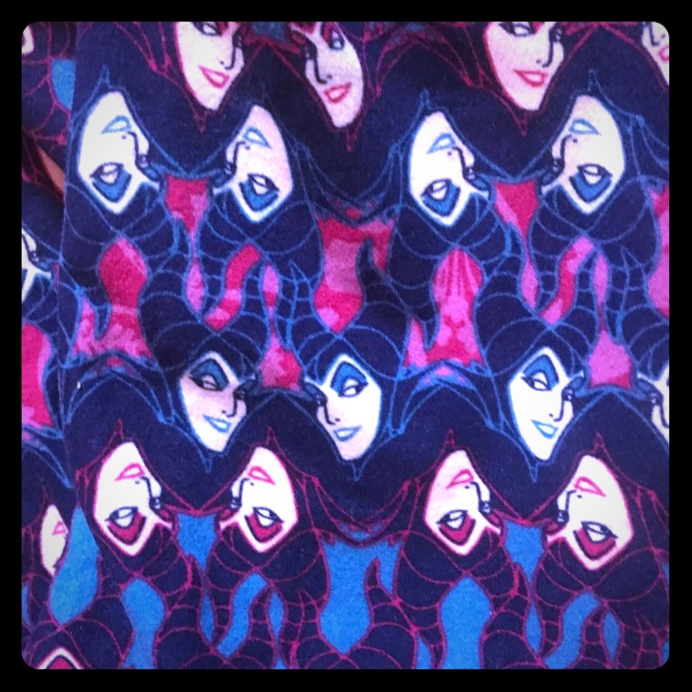 LuLaRoe Malificent Leggings